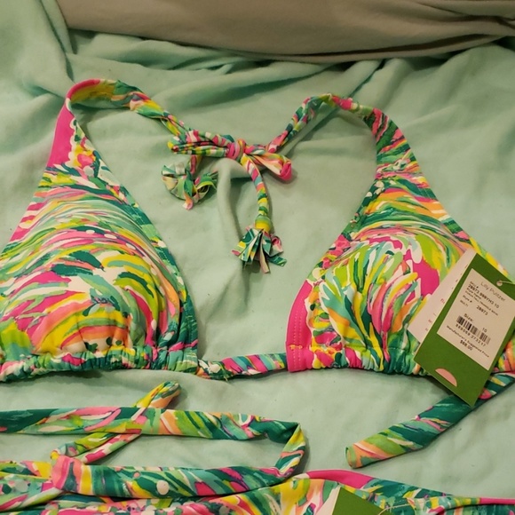 Lilly pulitzer Guava tall triangle top - Picture 2 of 6